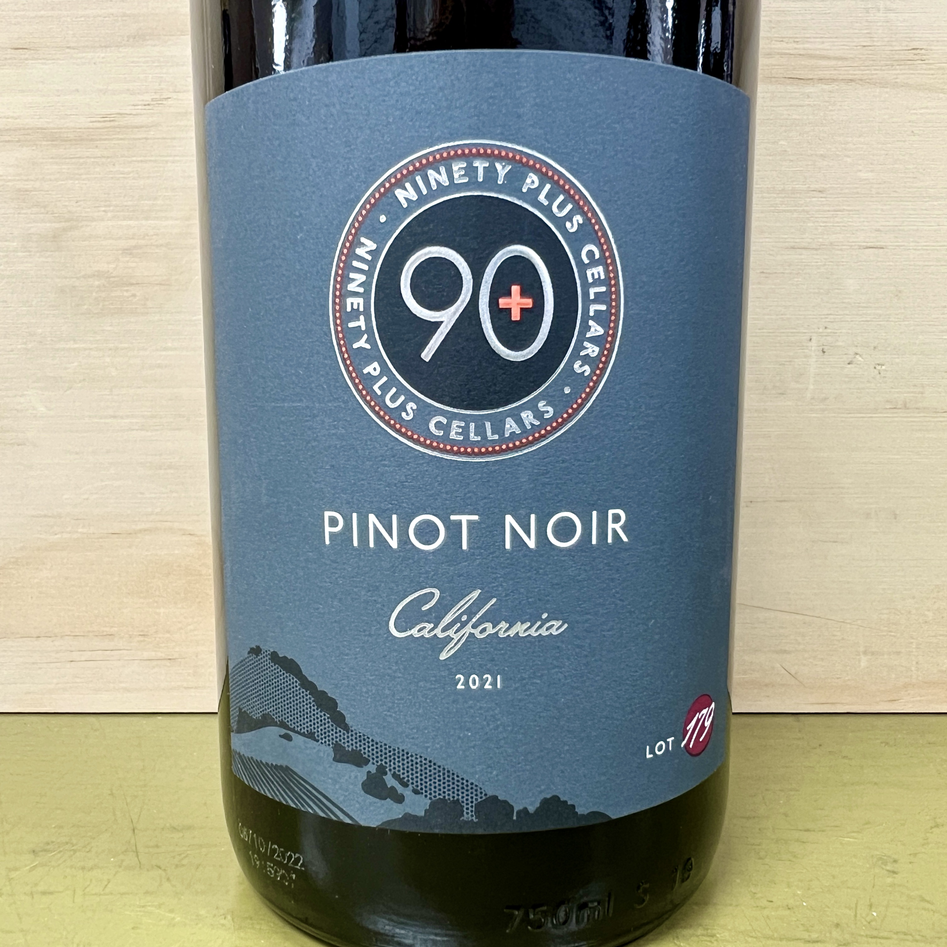 90+ Cellars Pinot Noir California 2021