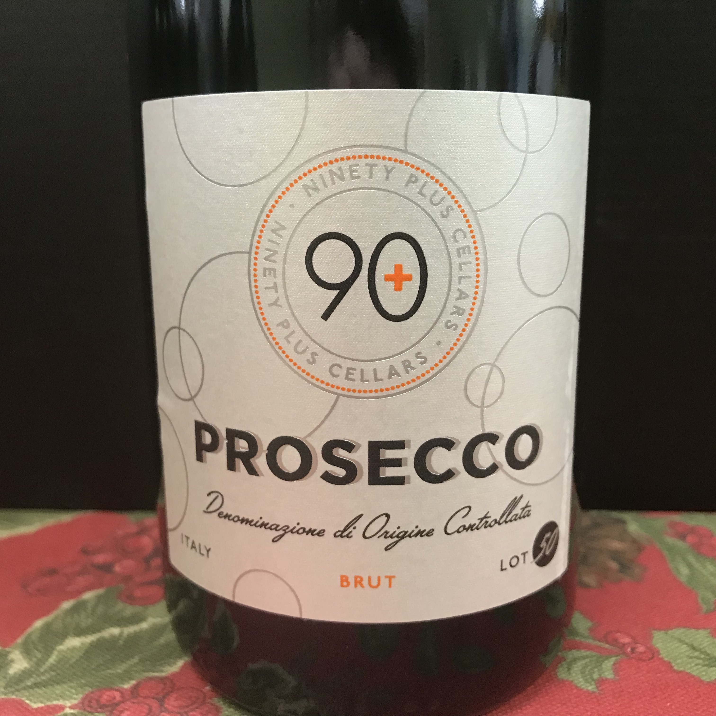 90+ Cellars Prosecco