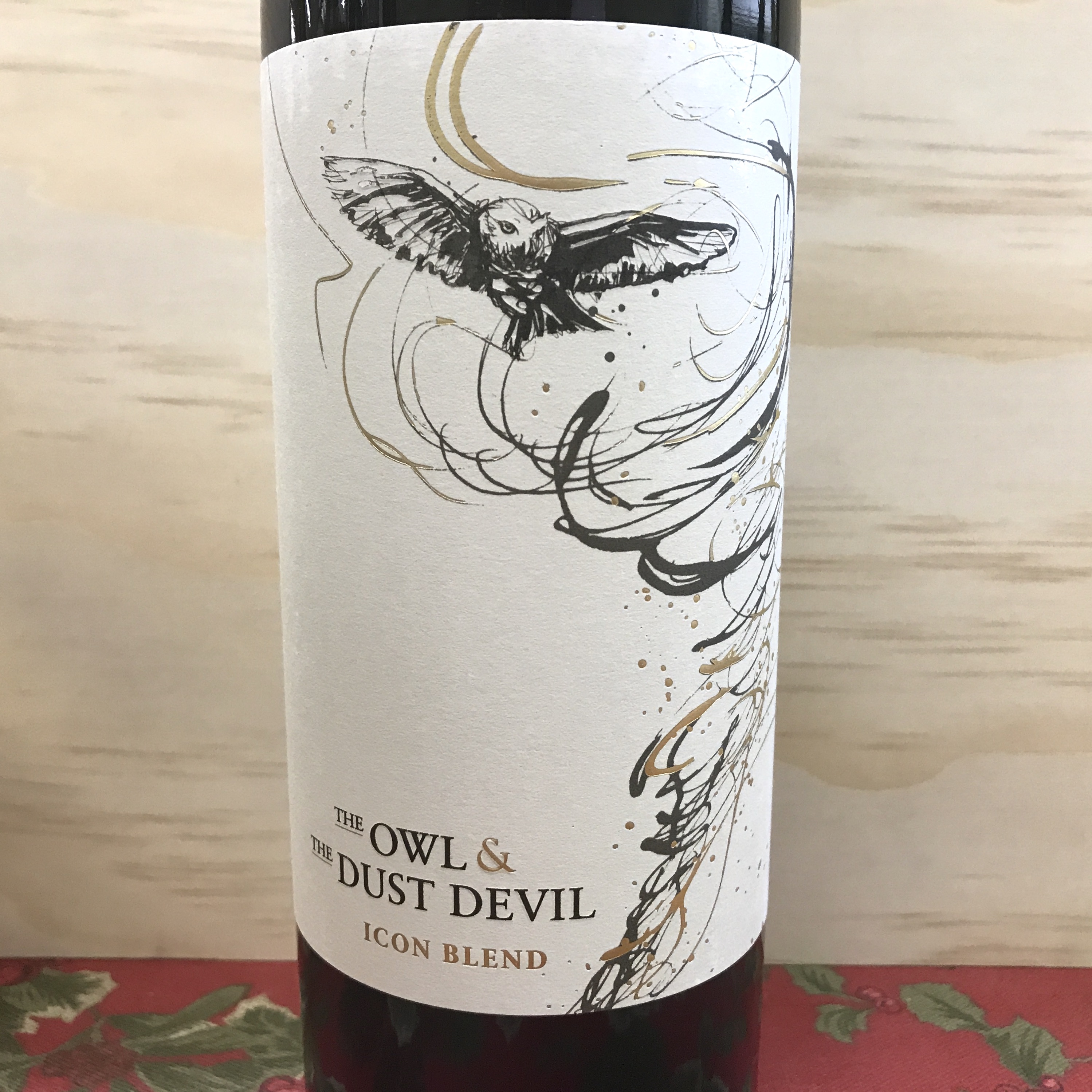 Finca Decero the Owl and the Dust Devil Icon Blend 2015